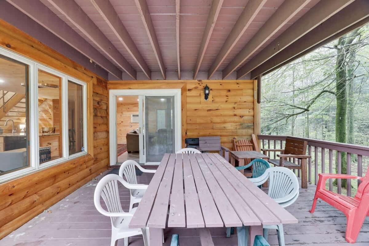 Relax In Blakeslee - Spacious 5Br Home With Bbq Extérieur photo