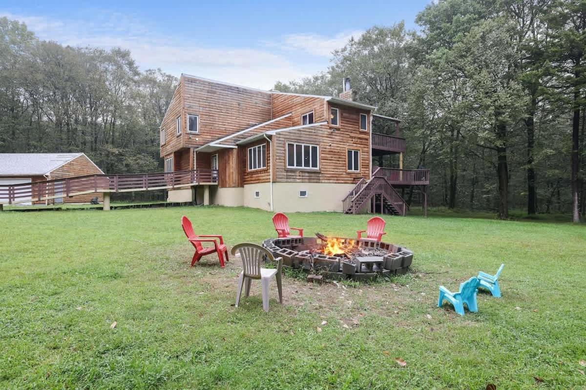 Relax In Blakeslee - Spacious 5Br Home With Bbq Extérieur photo
